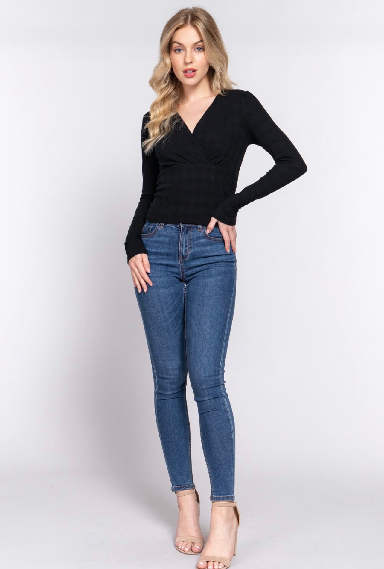 Sarah v-cut long sleeve