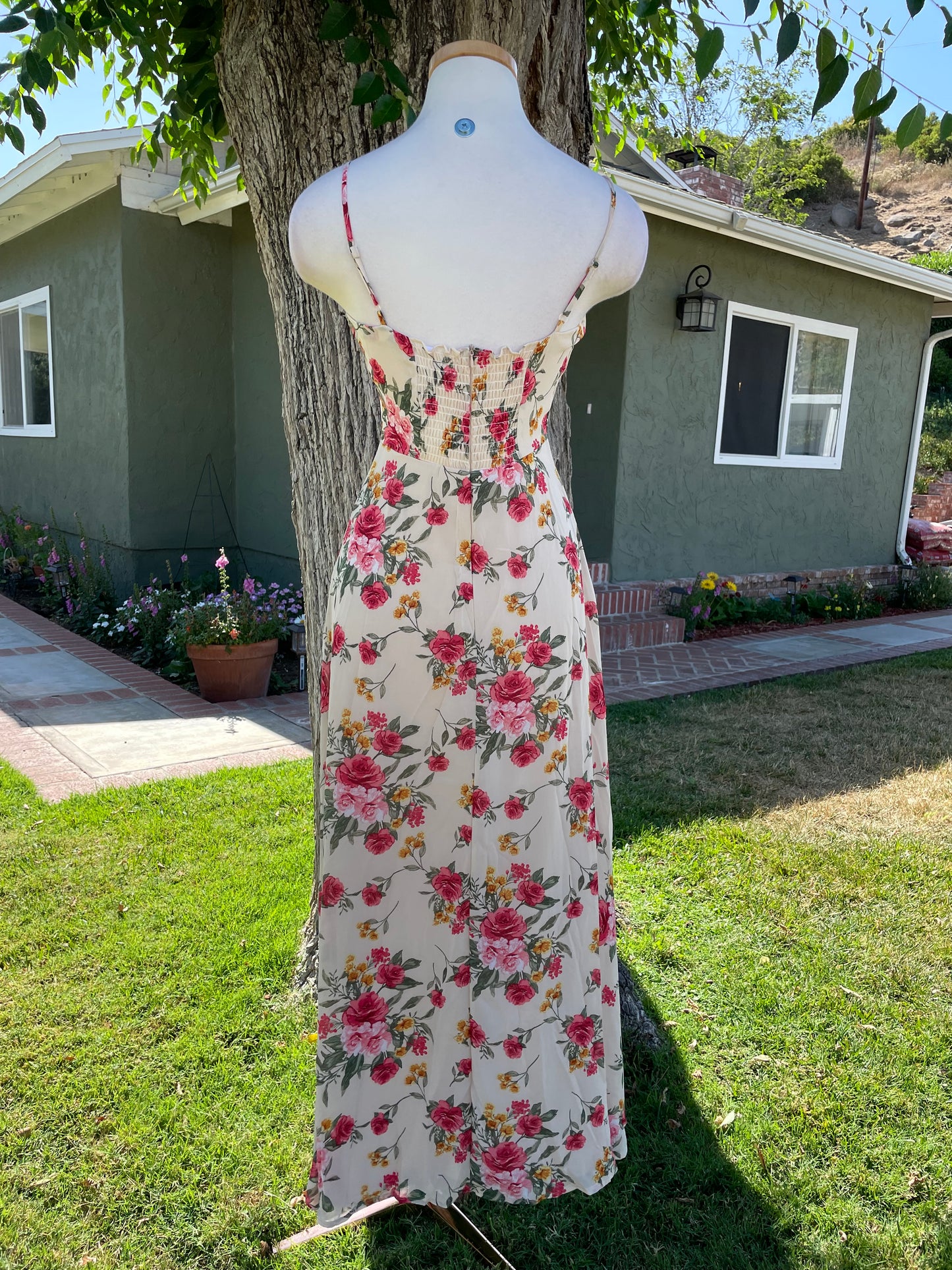 Majesty Floral Dress (Cream)