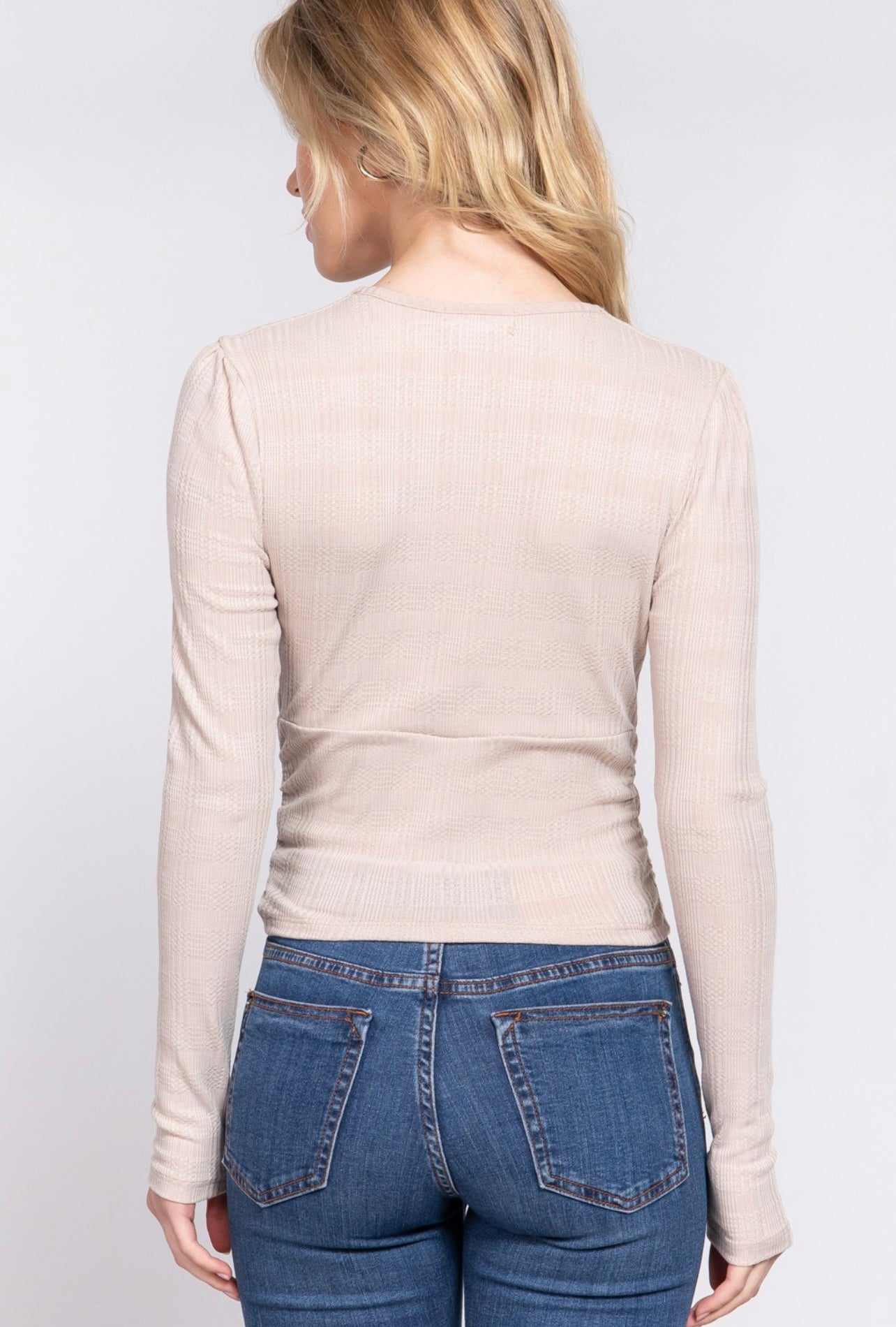 Sarah v-cut long sleeve