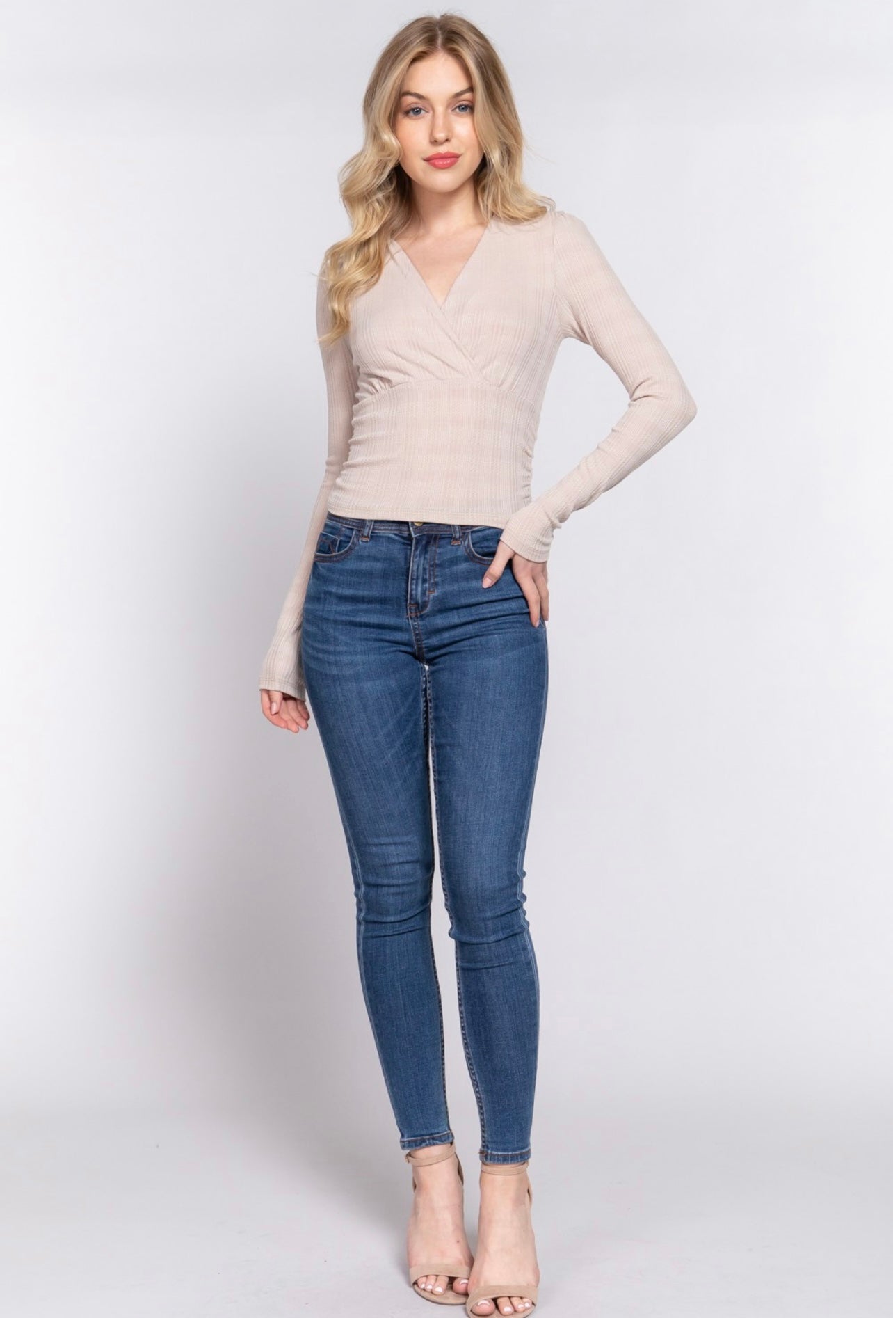 Sarah v-cut long sleeve