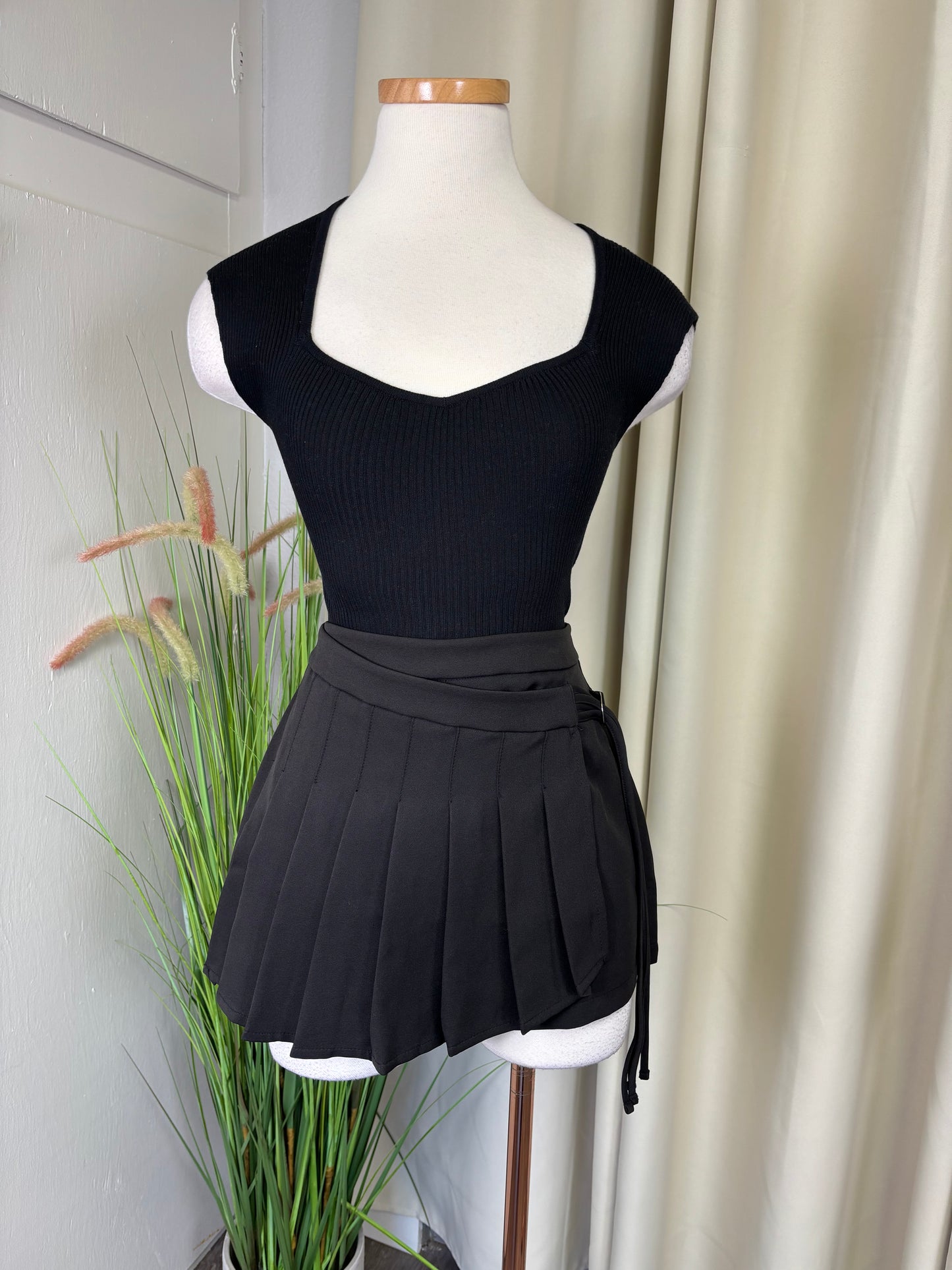 Lina Wrap Skort ( Black)