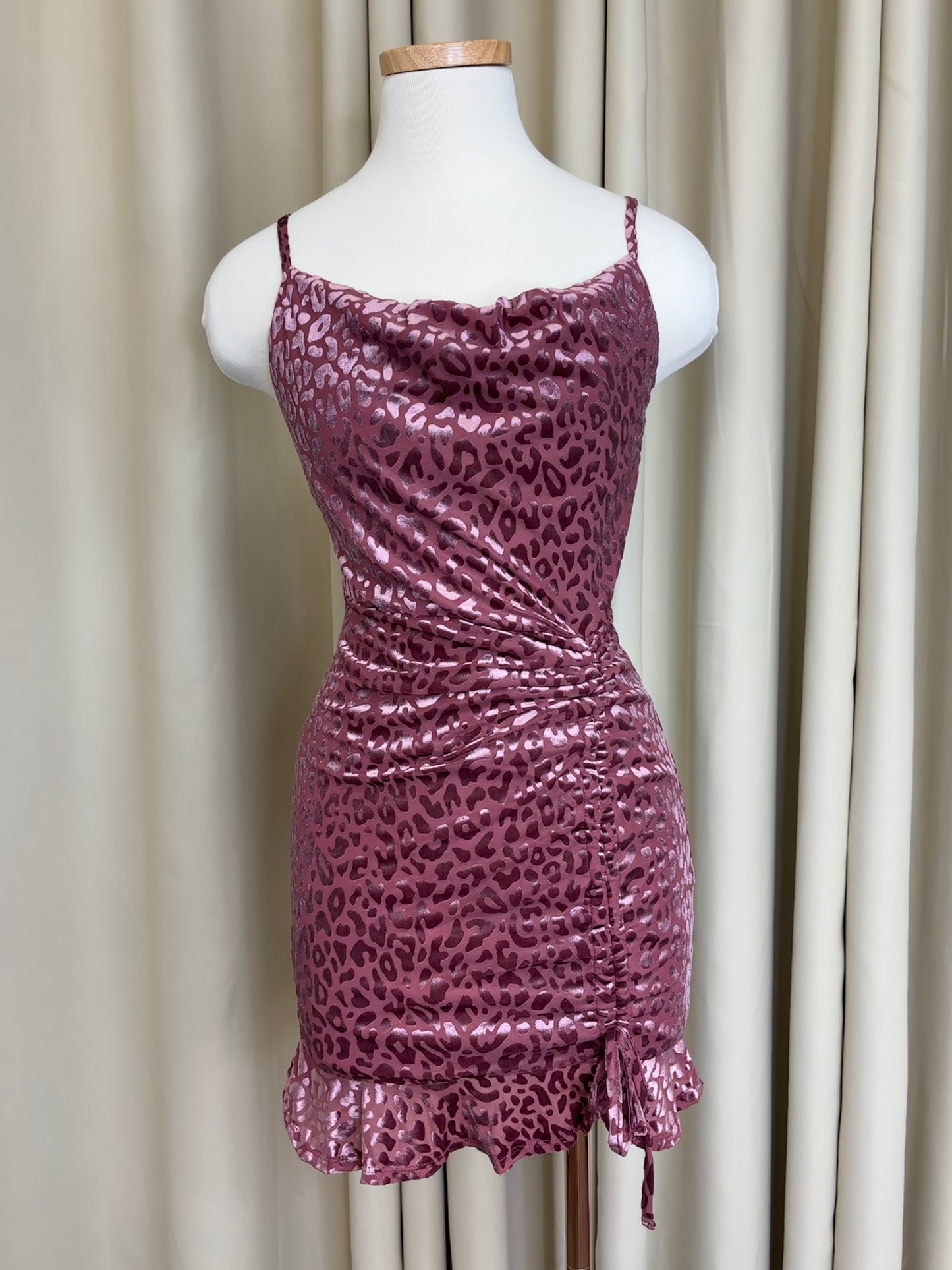 Mila Velvet Ruched Dress (Dark Rose)